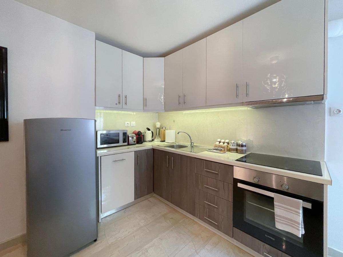 Ferienwohnung Key Biscayne Charming 50Sqm Apt In Paleo Faliro Athen Exterior foto