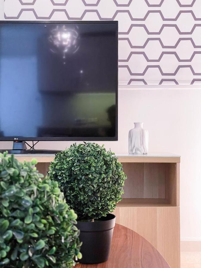 Ferienwohnung Key Biscayne Charming 50Sqm Apt In Paleo Faliro Athen Exterior foto
