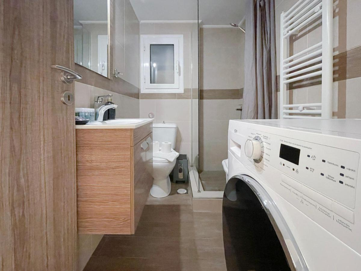 Ferienwohnung Key Biscayne Charming 50Sqm Apt In Paleo Faliro Athen Exterior foto