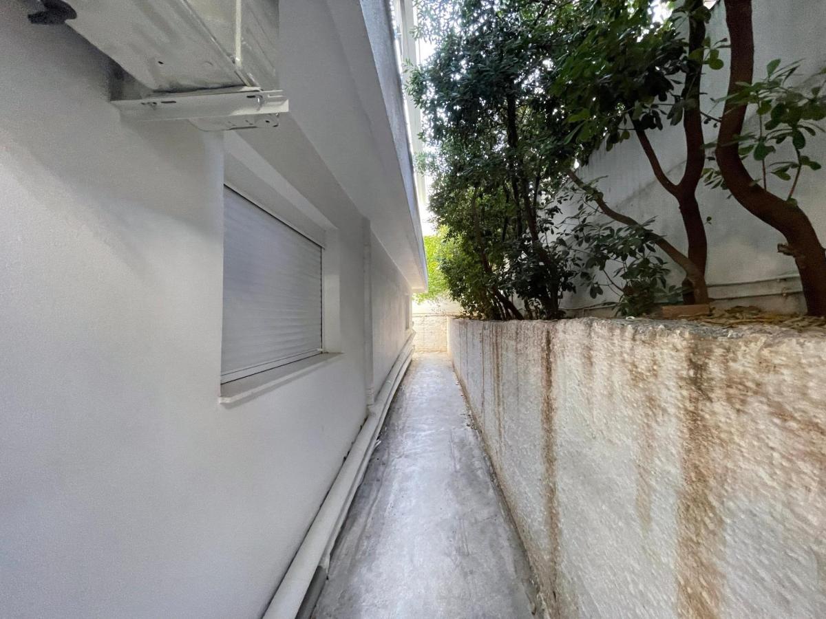 Ferienwohnung Key Biscayne Charming 50Sqm Apt In Paleo Faliro Athen Exterior foto
